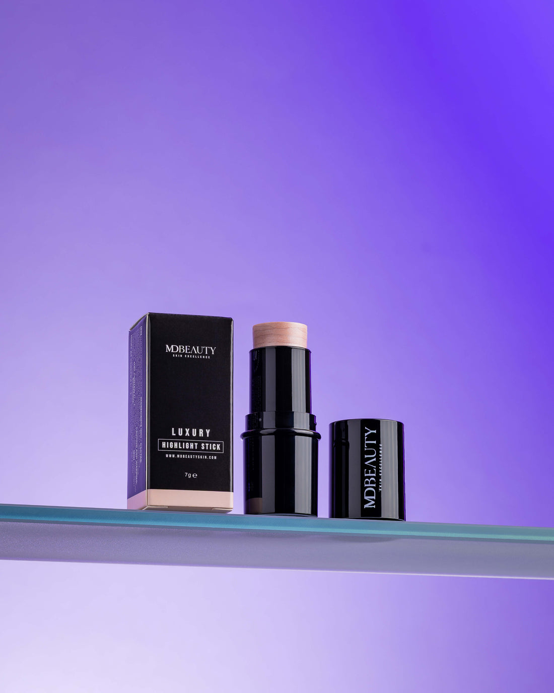 Πώς να αποκτήσεις φυσική λάμψη με το MD BEAUTY Luxury Highlight Stick